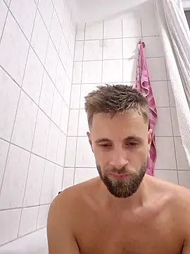 ademandjulia online show from 10/08/25, 03:59