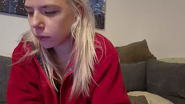 ademandjulia online show from 11/14/25, 08:29