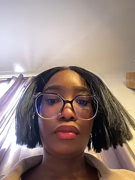 Snapshot of blackgril12 chatting on 02/11/25, 04:13 blackgril12 online show from 02/11/25, 04:13