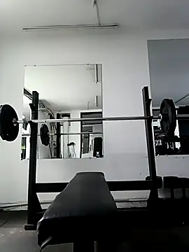 Snapshot of mikeblaree chatting on 10/10/25, 02:27 mikeblaree online show from 10/10/25, 02:27