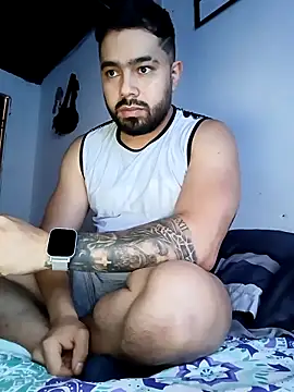 Snapshot of mikeblaree chatting on 10/14/25, 07:36 mikeblaree online show from 10/14/25, 07:36