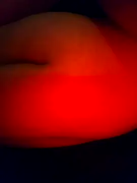 Snapshot of ShysluutGia chatting on 11/20/25, 03:45 ShysluutGia online show from 11/20/25, 03:45