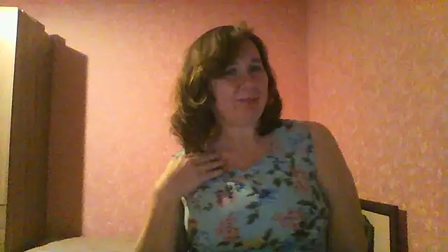 Snapshot of Starsan chatting on 10/12/25, 06:51 Starsan online show from 10/12/25, 06:51