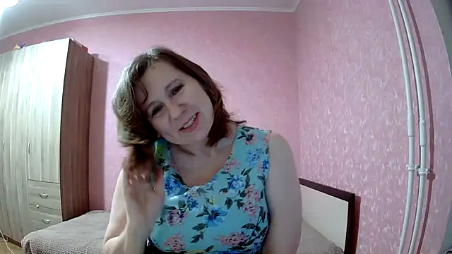 Snapshot of Starsan chatting on 10/29/25, 09:16 Starsan online show from 10/29/25, 09:16