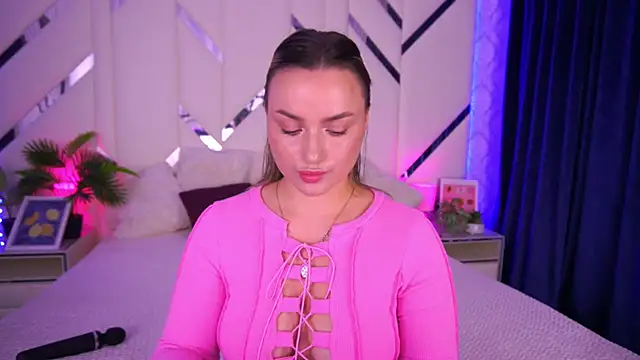 LindsieGreyy online show from 10/11/25, 07:29