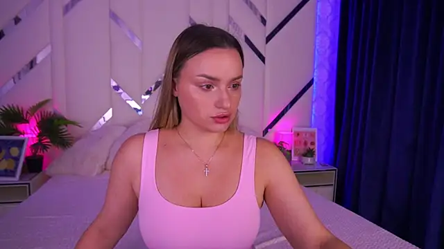 LindsieGreyy online show from 10/14/25, 07:20