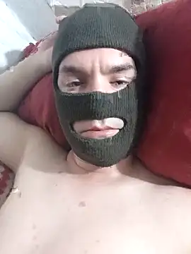 Snapshot of mask34_1986 chatting on 11/25/25, 08:42 mask34 1986 online show from 11/25/25, 08:42