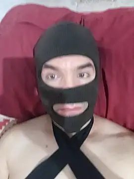 Snapshot of mask34_1986 chatting on 11/27/25, 06:32 mask34 1986 online show from 11/27/25, 06:32