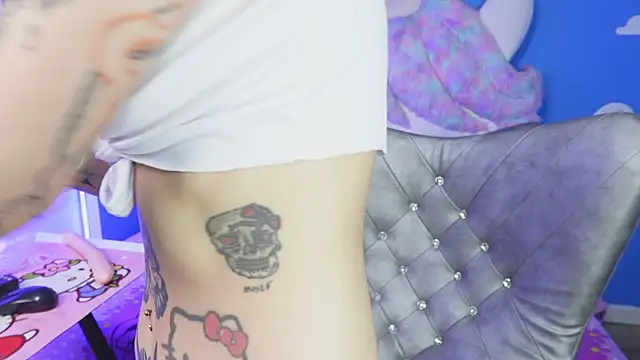 miss   angel online show from 10/15/25, 06:08