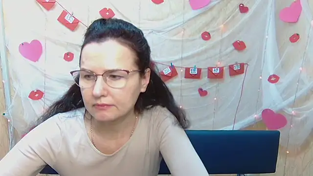 Snapshot of Miroslava_Happi chatting on 02/14/25, 09:34 Miroslava Happi online show from 02/14/25, 09:34