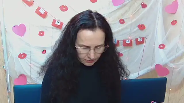 Snapshot of Miroslava_Happi chatting on 02/15/25, 09:27 Miroslava Happi online show from 02/15/25, 09:27