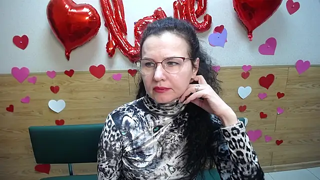 Snapshot of Miroslava_Happi chatting on 03/08/25, 06:10 Miroslava Happi online show from 03/08/25, 06:10