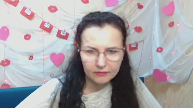 Snapshot of Miroslava_Happi chatting on 03/11/25, 06:32 Miroslava Happi online show from 03/11/25, 06:32