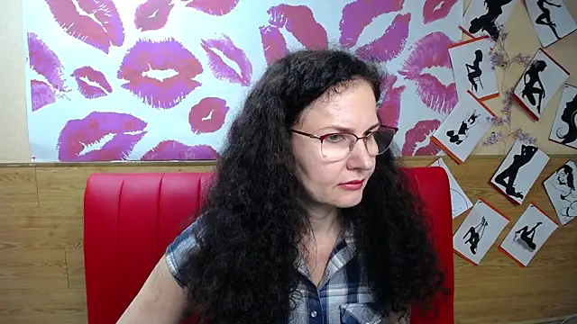 Snapshot of Miroslava_Happi chatting on 09/19/25, 06:15 Miroslava Happi online show from 09/19/25, 06:15