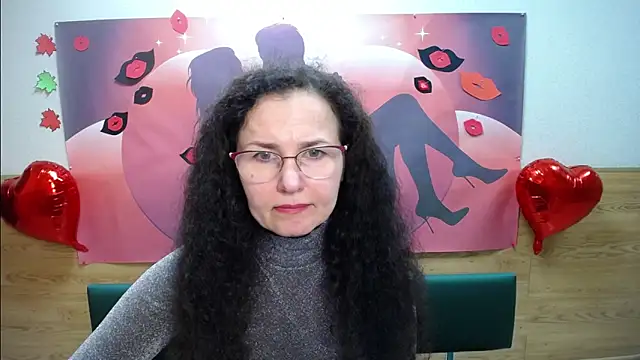 Snapshot of Miroslava_Happi chatting on 10/12/25, 06:12 Miroslava Happi online show from 10/12/25, 06:12