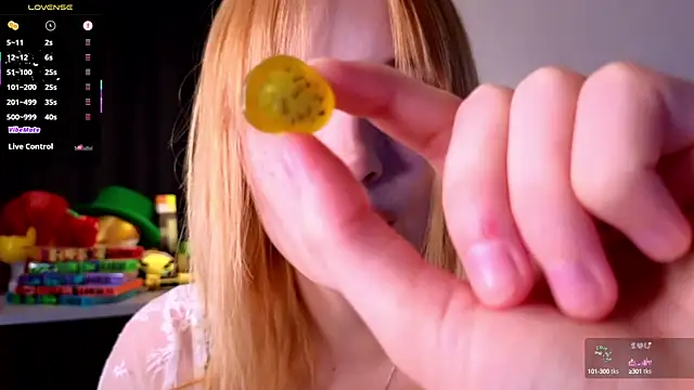 Hisoka akerley online show from 09/21/25, 06:42