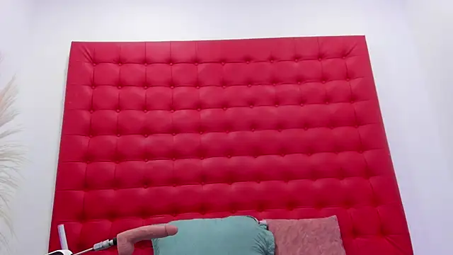 Nathy Ross online show from 11/14/25, 01:43