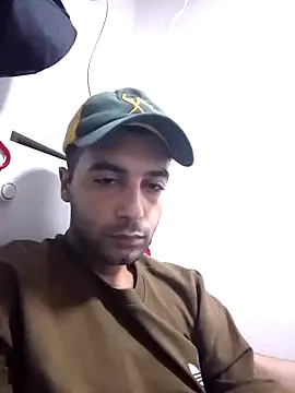 OutsizedPistol online show from 10/28/25, 01:31