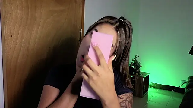 Maryybellax online show from 11/06/25, 09:59