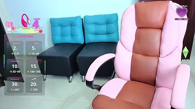 Snapshot of atenea_02_love chatting on 11/06/25, 02:45 atenea 02 love online show from 11/06/25, 02:45