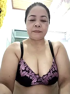 Baby-bigtits2024 online show from 09/08/25, 10:09