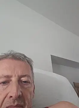 Snapshot of mann4u147 chatting on 10/05/25, 02:59 mann4u147 online show from 10/05/25, 02:59