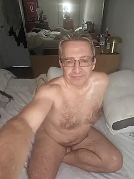 mann4u147 online show from 10/26/25, 10:25