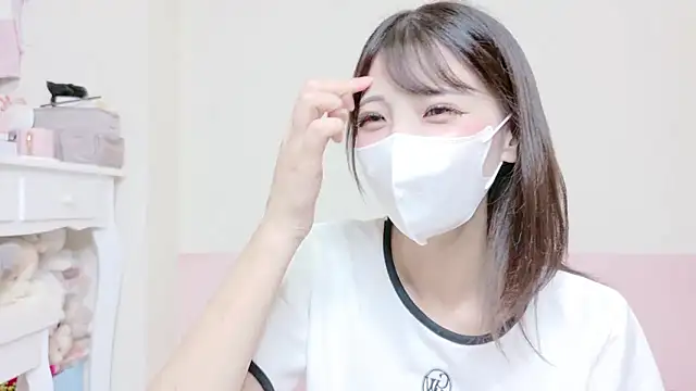 Snapshot of -nyanko- chatting on 10/15/25, 04:29 -nyanko- online show from 10/15/25, 04:29