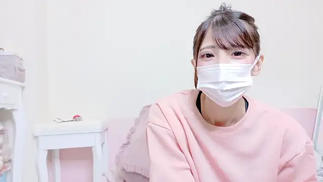 Snapshot of -nyanko- chatting on 11/16/25, 10:32 -nyanko- online show from 11/16/25, 10:32