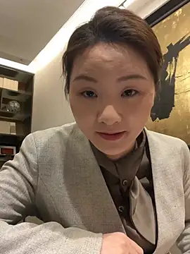 Snapshot of Mia-77 chatting on 03/19/25, 02:59 Mia-77 online show from 03/19/25, 02:59