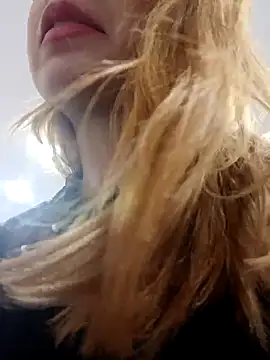 Snapshot of Mysterious_Mary chatting on 03/02/25, 01:16 Mysterious Mary online show from 03/02/25, 01:16