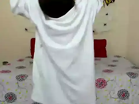 veronicamiller22 online show from 10/07/25, 11:46