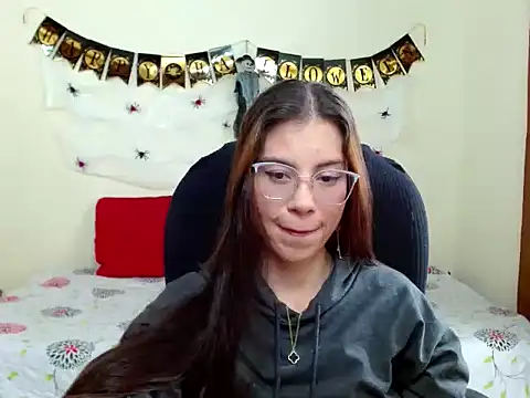 veronicamiller22 online show from 10/08/25, 08:50