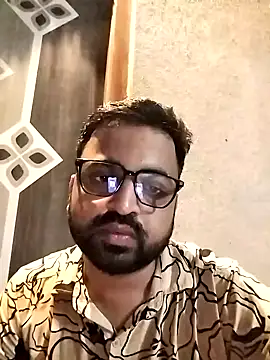 Snapshot of Vij717 chatting on 10/19/25, 02:29 Vij717 online show from 10/19/25, 02:29