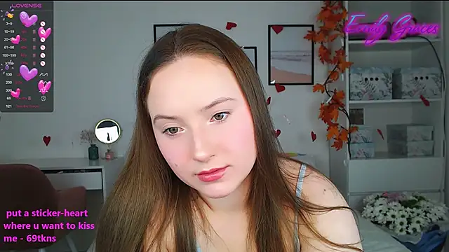 Snapshot of EmilyxxGraces chatting on 02/17/25, 09:41 EmilyxxGraces online show from 02/17/25, 09:41