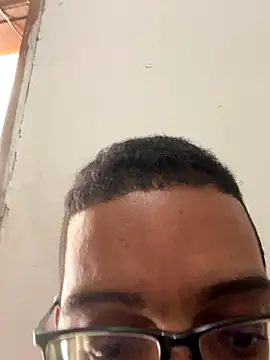 Snapshot of Diegodelicia chatting on 11/14/25, 04:49 Diegodelicia online show from 11/14/25, 04:49