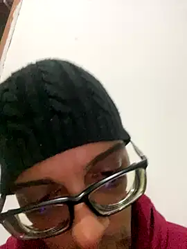 Snapshot of Diegodelicia chatting on 11/23/25, 05:29 Diegodelicia online show from 11/23/25, 05:29