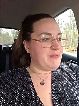 justtess online show from 11/20/25, 02:39