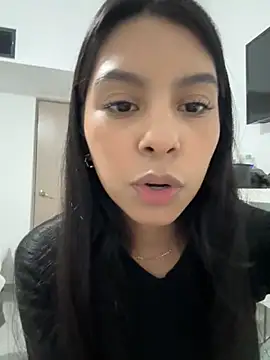 Valeedoll online show from 11/15/25, 04:43