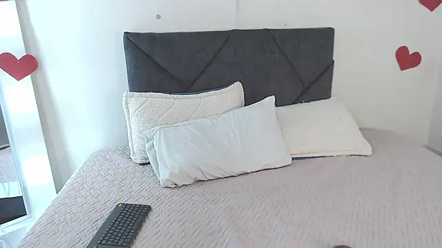 sara sharma  online show from 02/23/25, 12:37