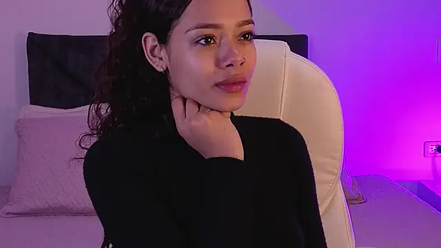 sara sharma  online show from 10/27/25, 02:21