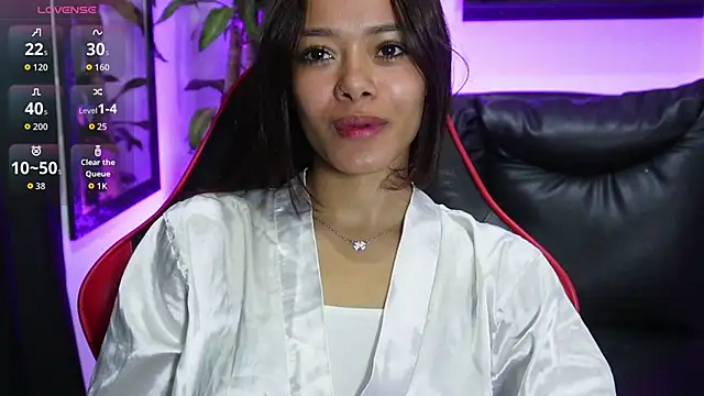 sara sharma  online show from 11/12/25, 02:17