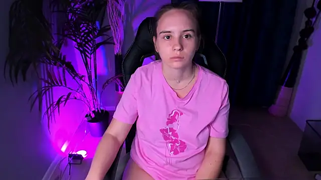 Lika 0ne online show from 10/10/25, 11:09