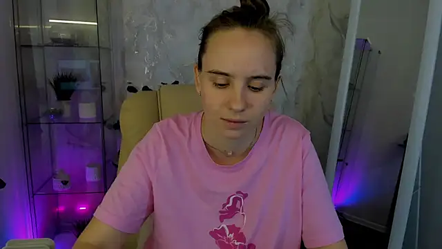 Lika 0ne online show from 10/18/25, 12:17