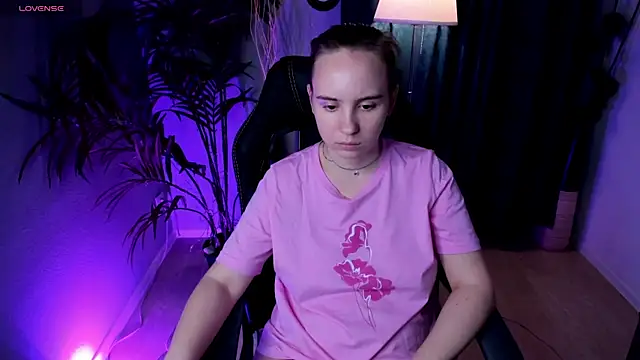 Lika 0ne online show from 10/24/25, 10:11