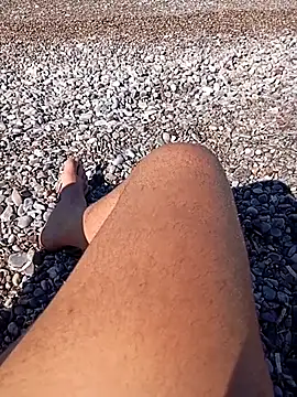 Snapshot of gkal7877_ chatting on 10/10/25, 11:31 gkal7877 online show from 10/10/25, 11:31