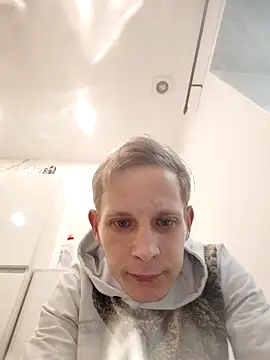 Kamilll94xh online show from 11/16/25, 05:51