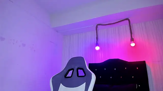 nicky angel1 online show from 10/21/25, 06:41