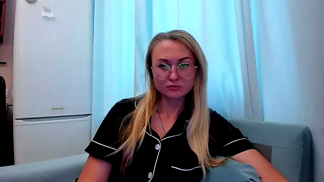 your Goddess Eva online show from 09/20/25, 12:17