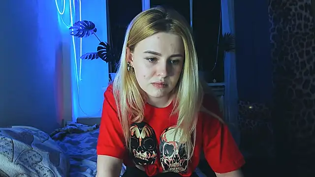 Alexa Pirs online show from 02/23/25, 09:26